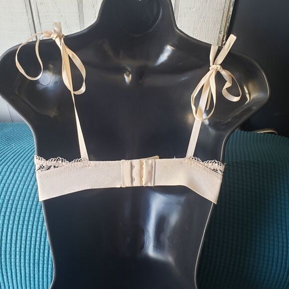5/$25 Iris & Lilly lace bow bralette size small - Picture 3 of 6